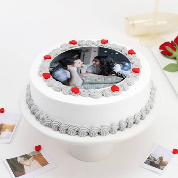 Soft and Creamy Photo Cake (Half kg)