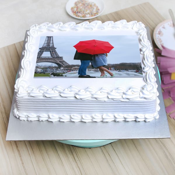 Square Shaped Vanilla Personalised Photo Cake (1 Kg)