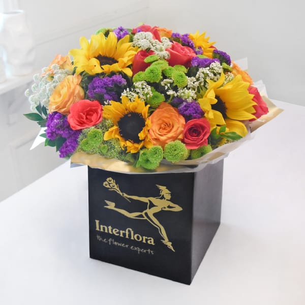 Sunflower Delight Hand-tied (Extra-Large)