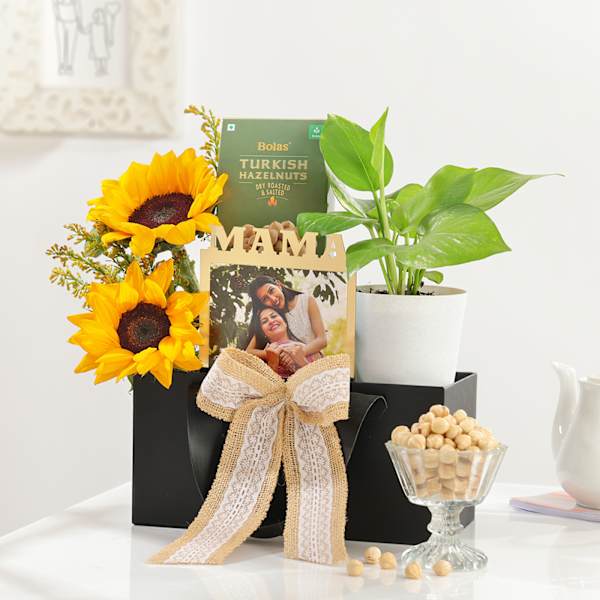 Sunshine Surprise For MAMA