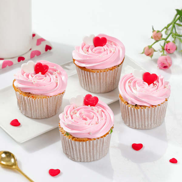 Sweet Hearts Cupcakes - Set Of 4