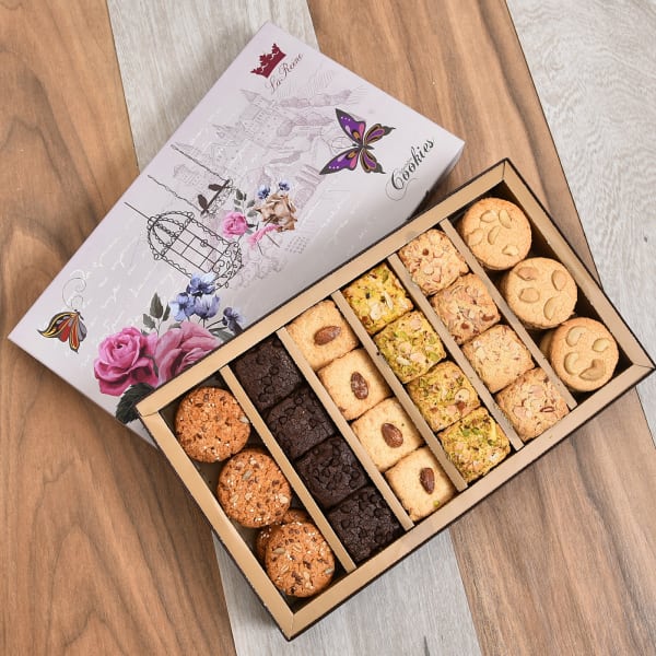 Tempting La Reine Assorted Cookies Pack 1 Kg Gift Send Gourmet Gifts Online L11076478 Igp Com