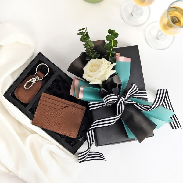 Timeless Essentials Card Holder And Keychain Gift Set