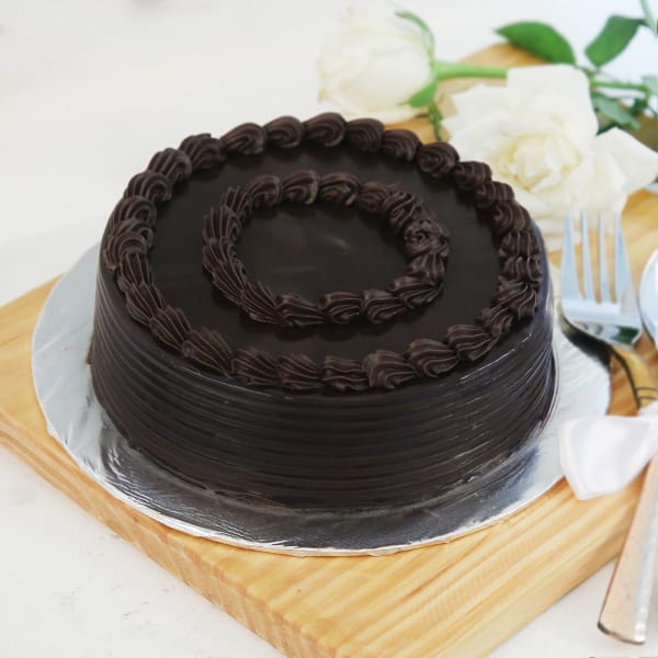 Truffle Chocolate Cake (2 Kg)