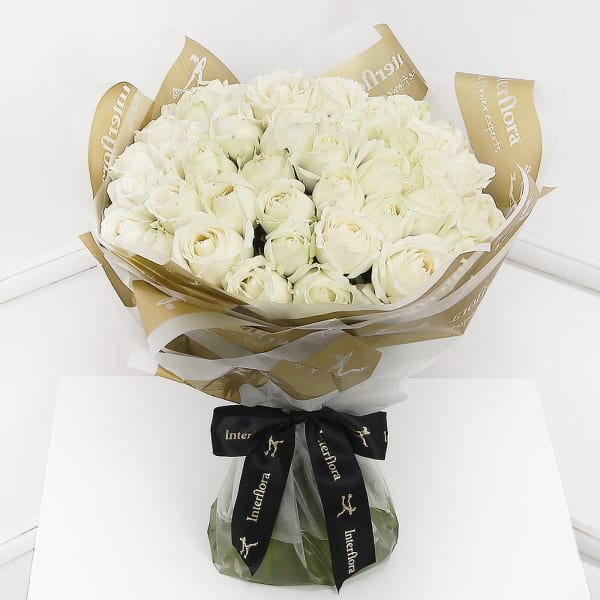 Unforgettable 50 White Roses Hand Tied