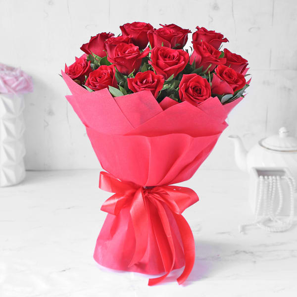 Valentine 15 Red Roses Bouquet