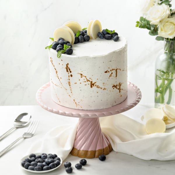 Vanilla Berry Cream Cake (1 Kg)