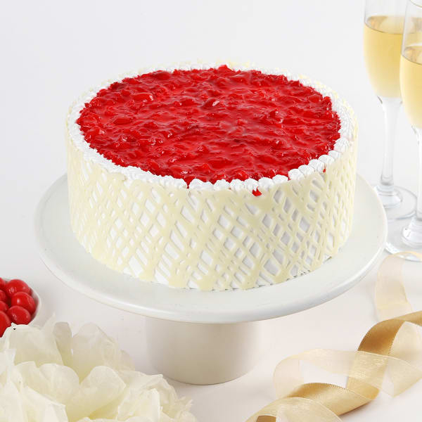 Vanilla Cake with Cherry Toppings (1 Kg)