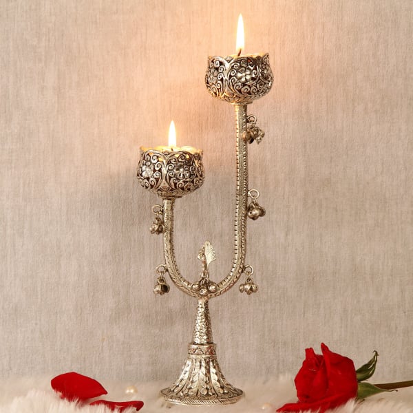 White Metal Decorative Traditional Candle Stand