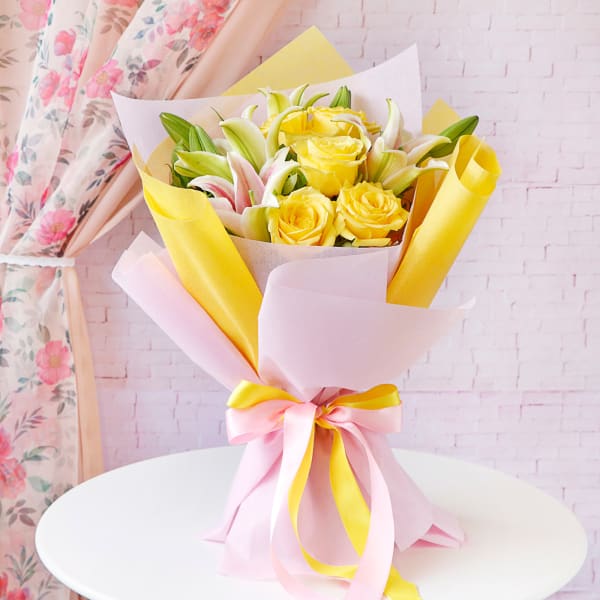 Yellow Rose & Lily Bouquet