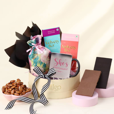 Buy Send As Magical As Her Customized Hamper Online Igp Jvs1204136 Buy Send As Magical As Her Customized Hamper Online Igp Jvs1204136