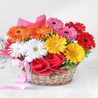Order Assorted 10 Gerberas in Basket Arrangement Online at Best Price, Free  Delivery|IGP Flowers
