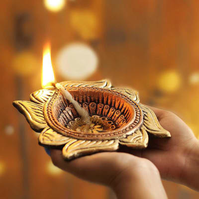 big earthen diya