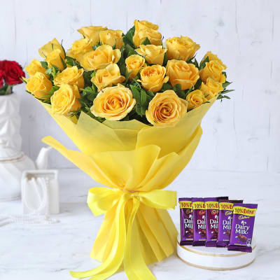 12 Yellow Rose Bunch | FloCakes