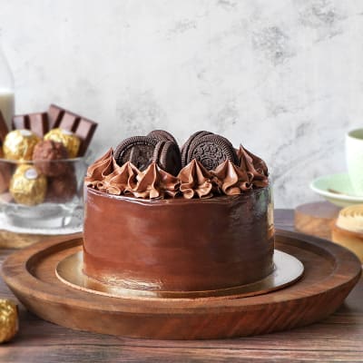 Chocolate Oreo Ganache Cake (Half kg)