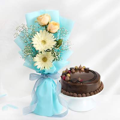 Elegant Floral Bliss With Chocolate Cake