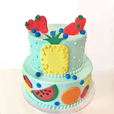 8inch fruit topped Wedding Cake – Zara Cakes