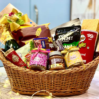 A Simple Gourmet Gift Basket by Pompei Baskets
