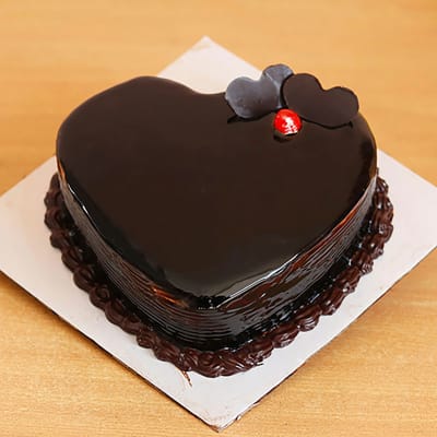 Buy/Send HEART SHAPED CHOCOLATE GLAZED CAKE 1 KG Online | IGP | IP1121857