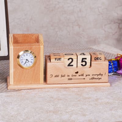 I love you Personalized Wooden Pen Stand with Calendar: Gift/Send ...