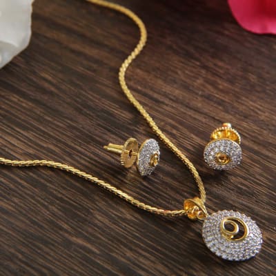 gold zircon pendant