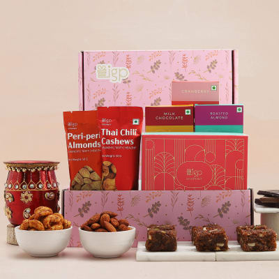 Buy/Send Karwa Chauth Essentials Festive Hamper Online | IGP | JVS1188540