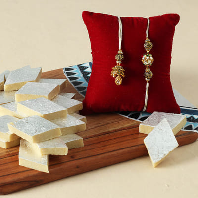 Kundan Pachhi Work Bhaiya Bhabhi Rakhi With Kaju Katli