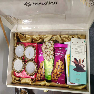 Buy/Send Laxmi Developer Diwali Hamper Online | IGP | JVS1267846