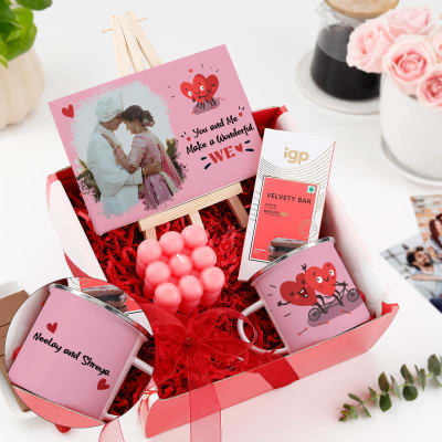 Pink Delight Personalized Love Hamper