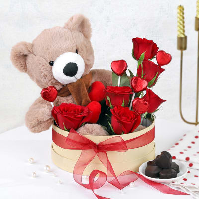 Buy/Send Romance Box Online | IGP | JVS1201111