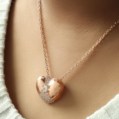 necklace heart picture