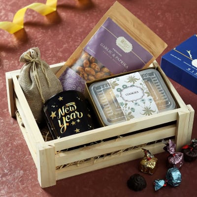 Seasoned New Year Hamper In Wooden Tray Gift Send New Year Gifts Online J11123974 Igp Com Seasoned New Year Hamper In Wooden Tray Gift Send New Year Gifts Online J11123974 Igp Com