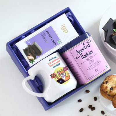 Buy/Send Secret Santa Personalized Hamper Online IGP JVS1269759