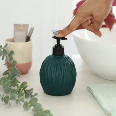 Buy Send Soap Dispenser Bottle Nordic Single Piece Online IGP   P Soap Dispenser Bottle Nordic Single Piece 259069 M 