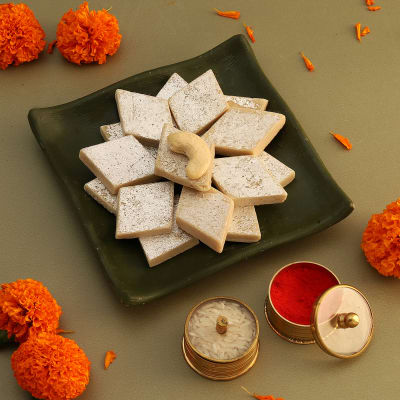 Buy/Send Sweet and Delicious Kaju Katli Online | IGP | JVS1191837