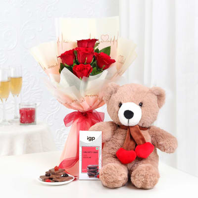 Sweetheart's Splendor Hamper