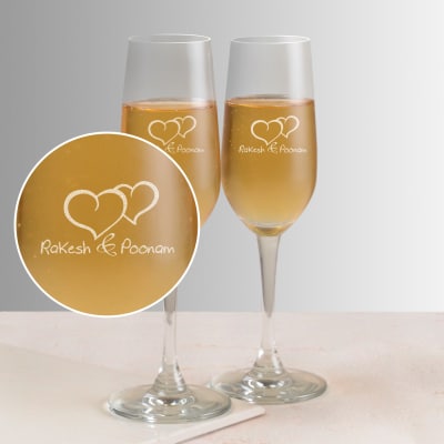 Anniversary Gifts For Friend Wedding Two Hearts One Soul Personalized Set Of Champagne Gles