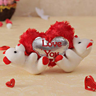 Romantic Gift For Boyfriend Romantic Birthday Valentine Gifts For Boyfriend Igp Com