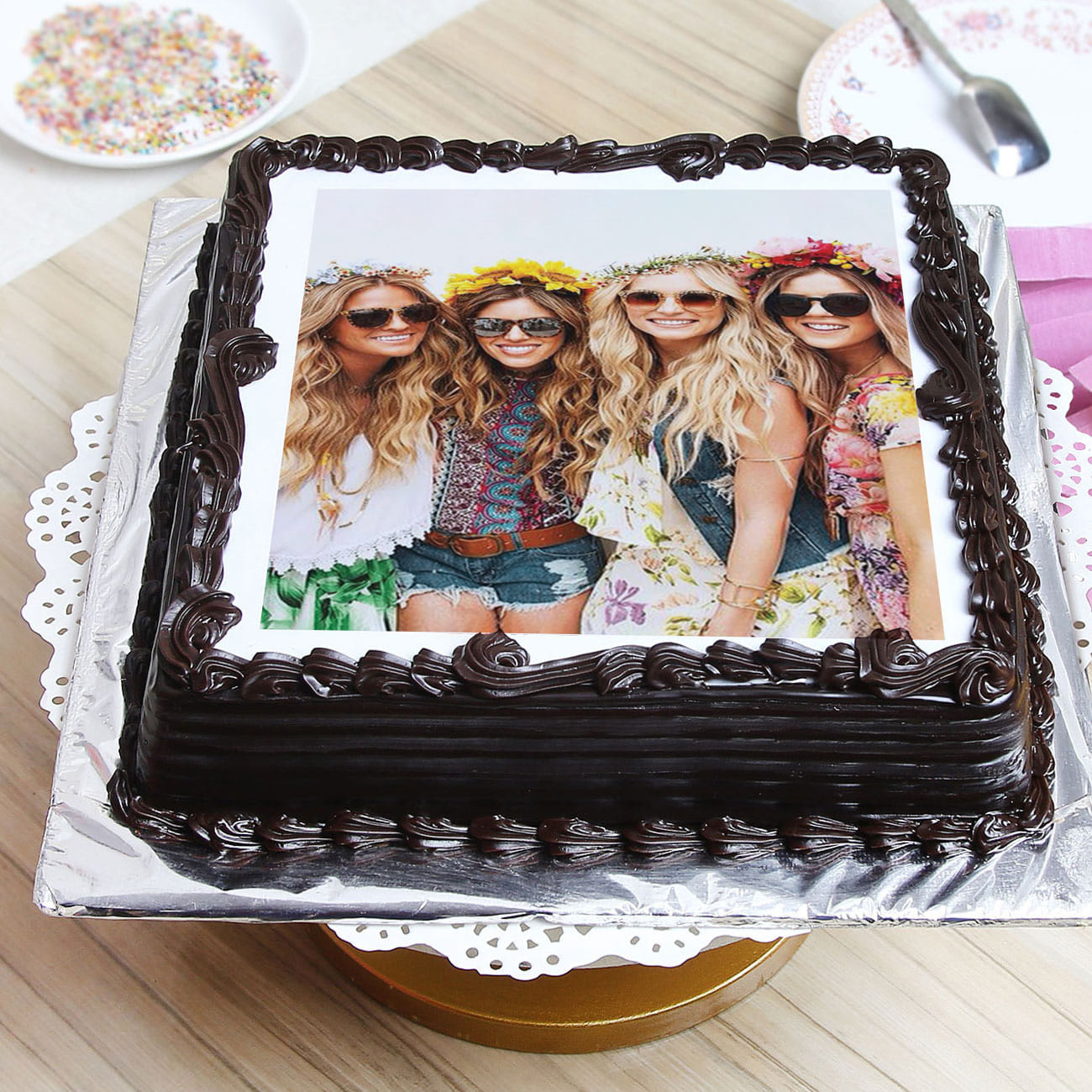 Black Forest Personalised Photo Cake (2 Kg)