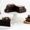 Shop Delightful Chocolate Cake (Half Kg)